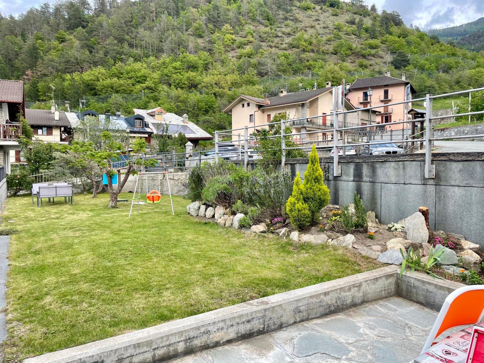 Casa Kristel Cir Comunale N 14 Аоста Екстериор снимка
