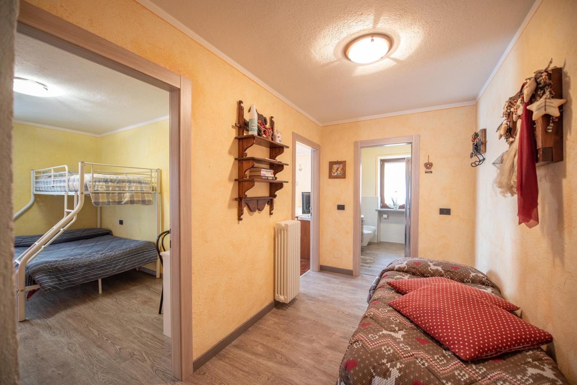 Casa Kristel Cir Comunale N 14 Аоста Екстериор снимка